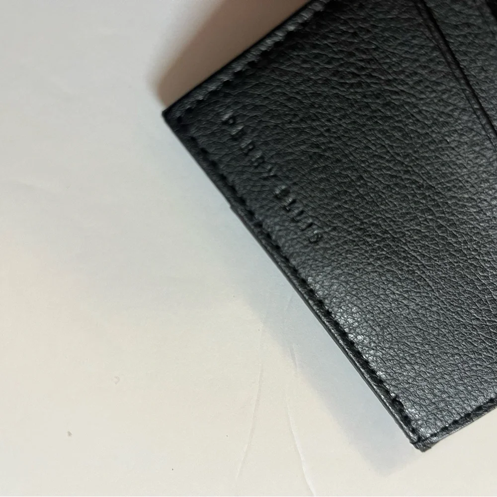 Perry Ellis design ideal